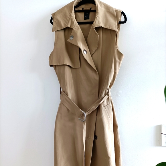 Cue - sleeveless trench size 12 - Picture 7 of 7